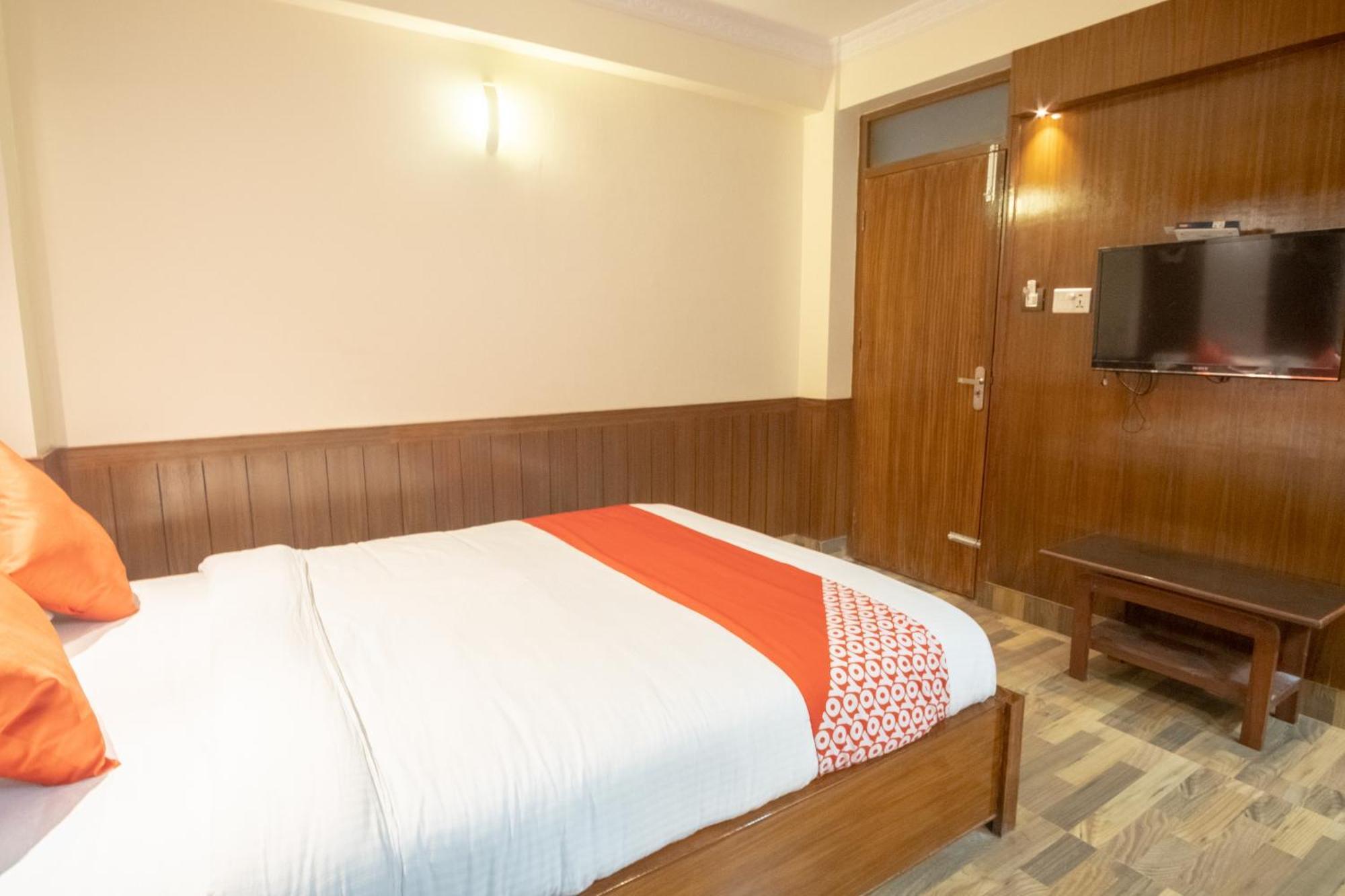 Oyo 304 Hotel Manama Balaju Dış mekan fotoğraf