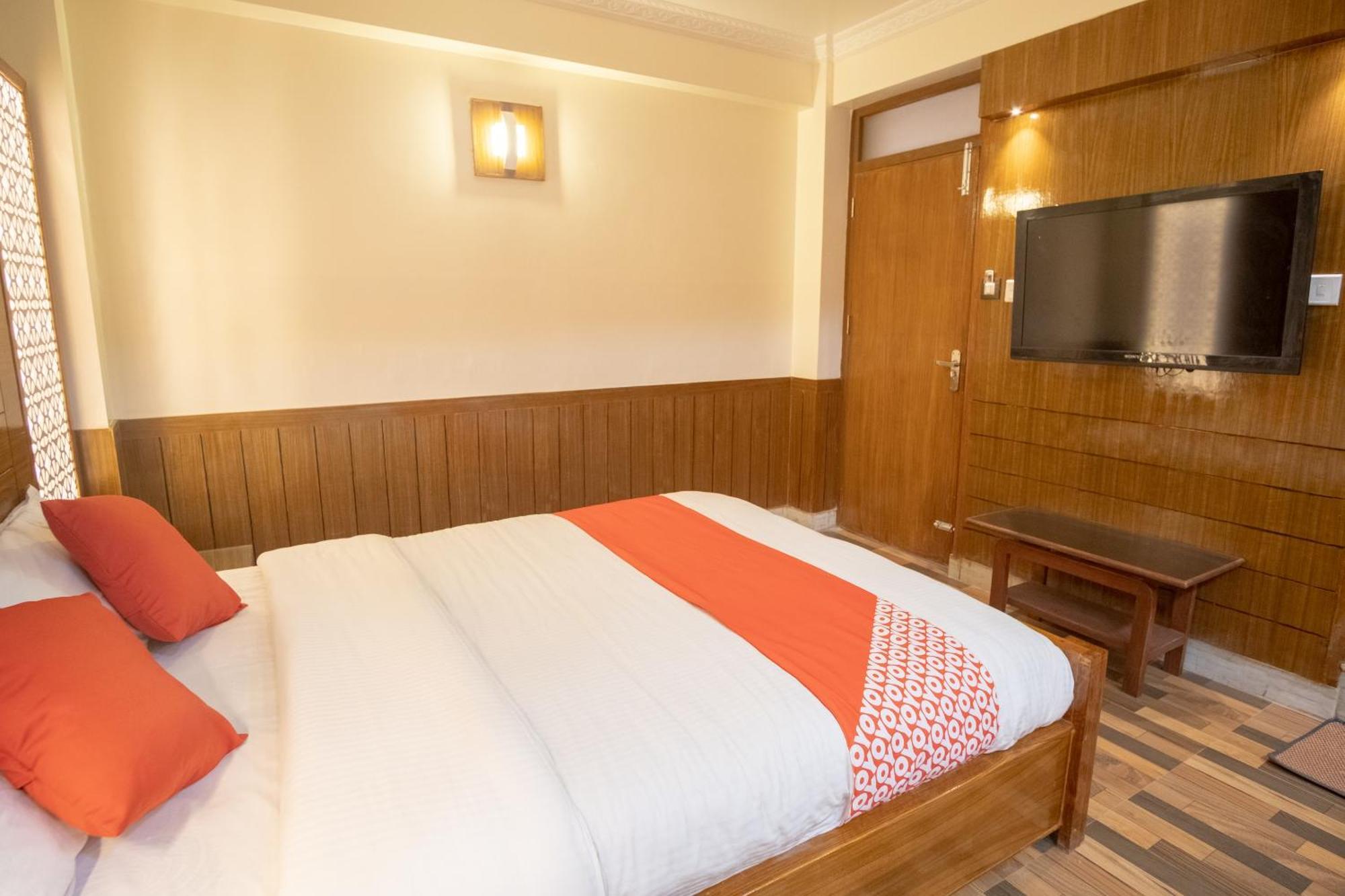 Oyo 304 Hotel Manama Balaju Dış mekan fotoğraf