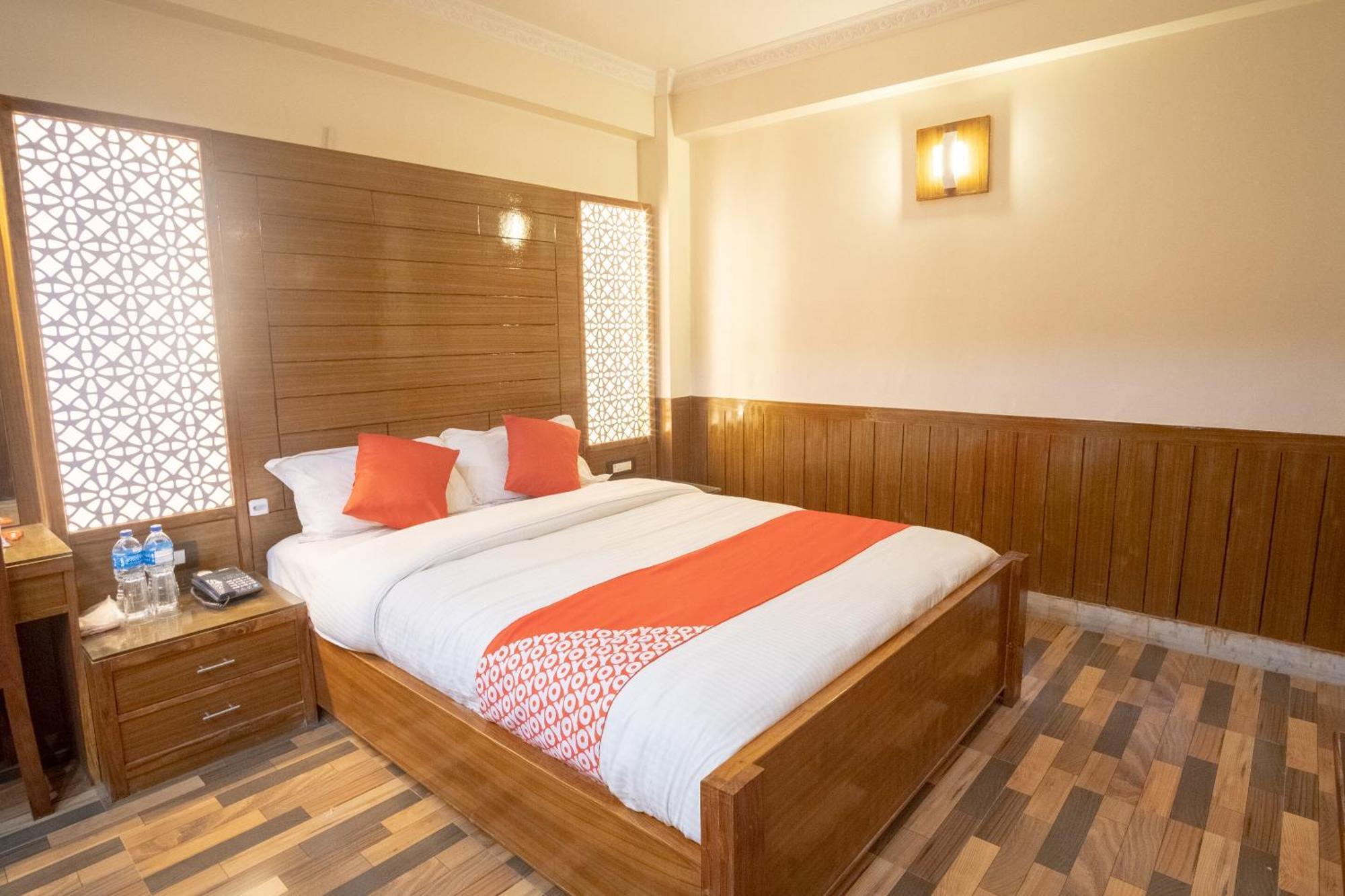 Oyo 304 Hotel Manama Balaju Dış mekan fotoğraf