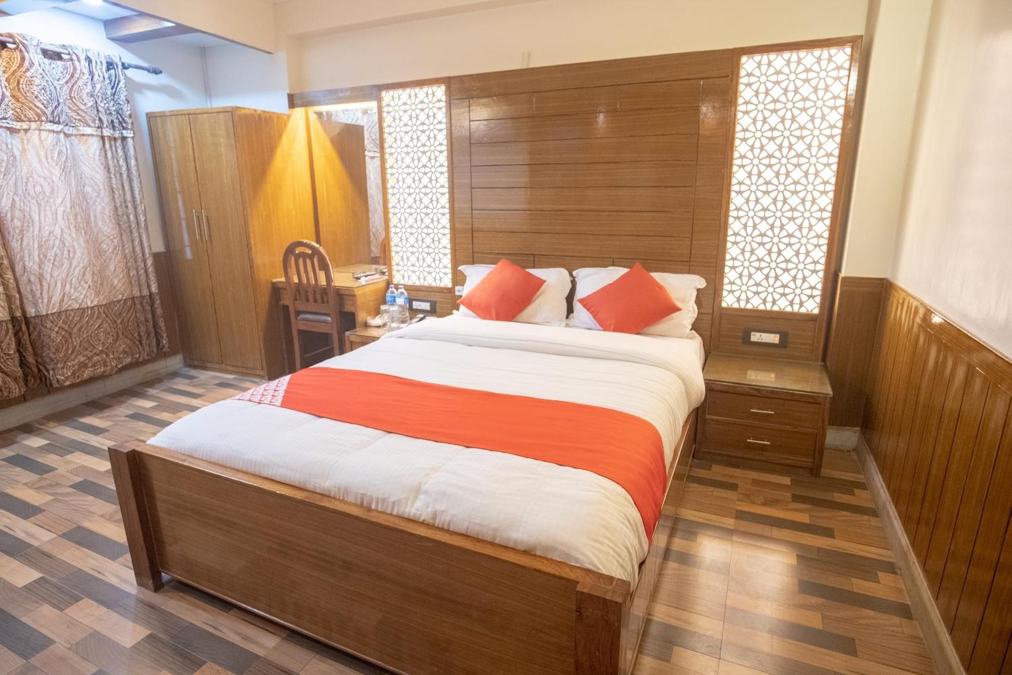 Oyo 304 Hotel Manama Balaju Dış mekan fotoğraf