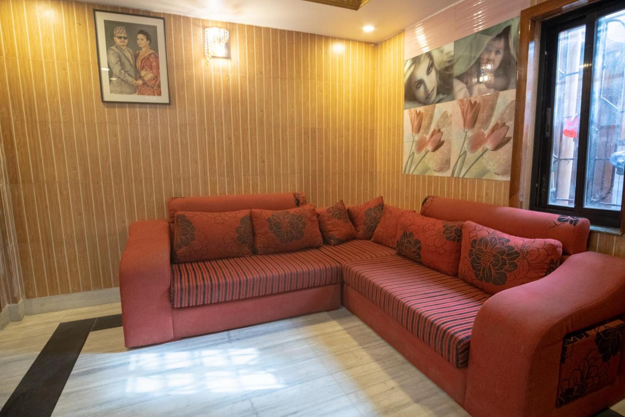 Oyo 304 Hotel Manama Balaju Dış mekan fotoğraf