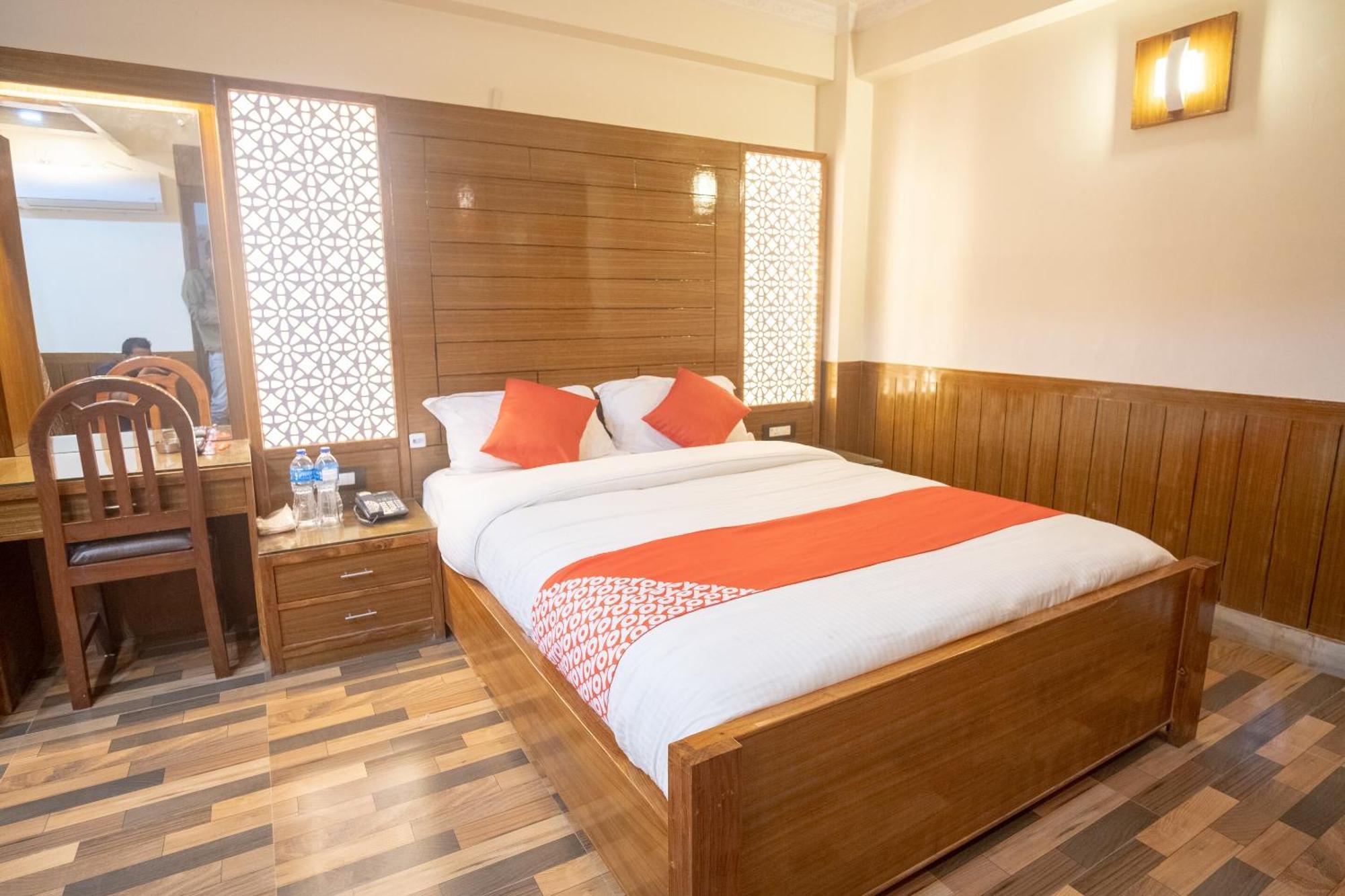 Oyo 304 Hotel Manama Balaju Dış mekan fotoğraf
