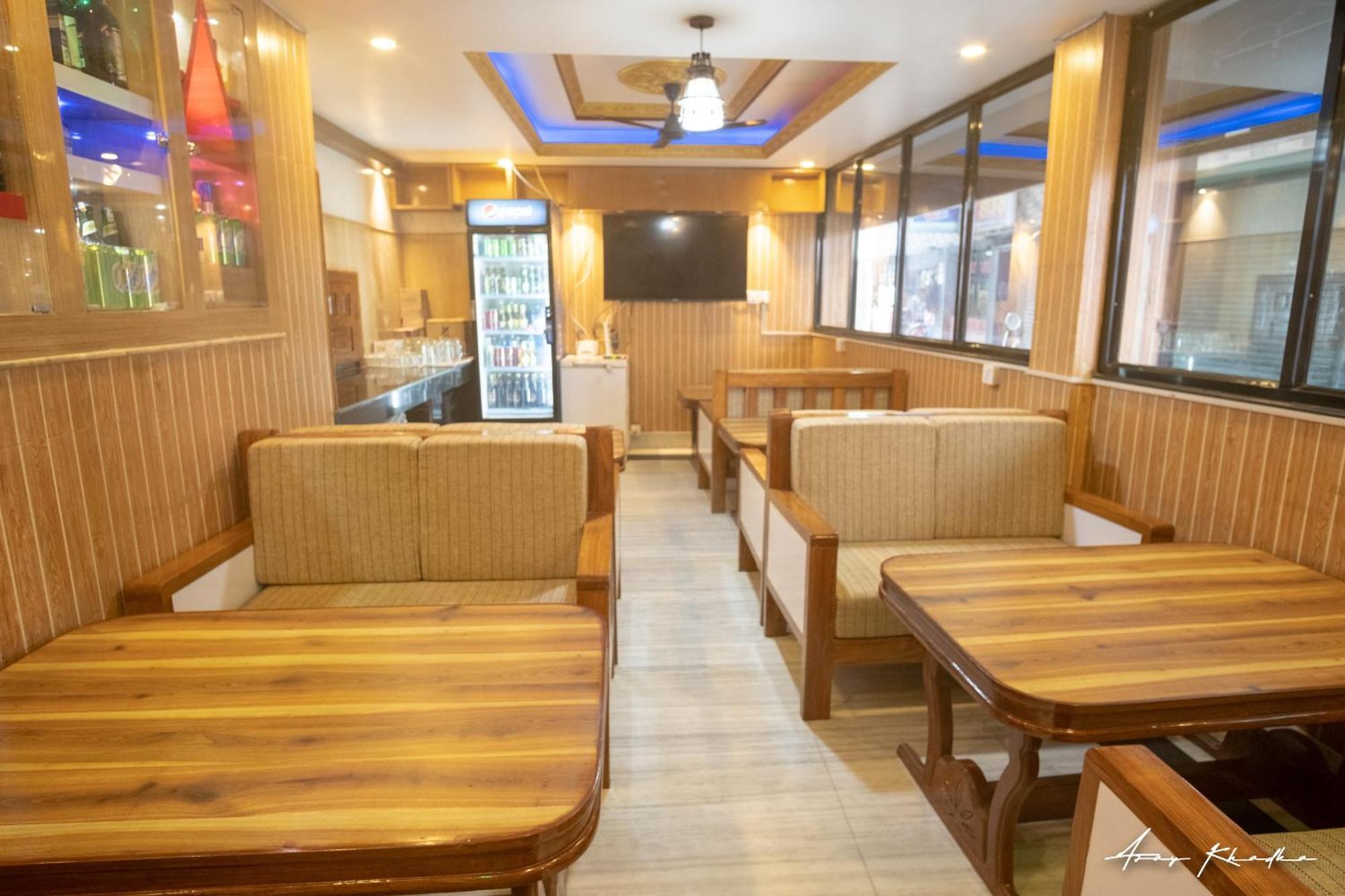 Oyo 304 Hotel Manama Balaju Dış mekan fotoğraf